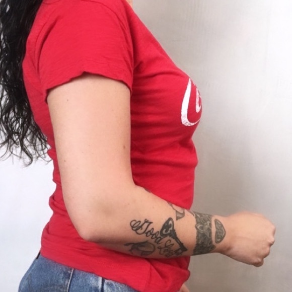 NWT COCA COLA RETRO VINTAGE STYLE GRAPHIC TEE - Picture 3 of 5